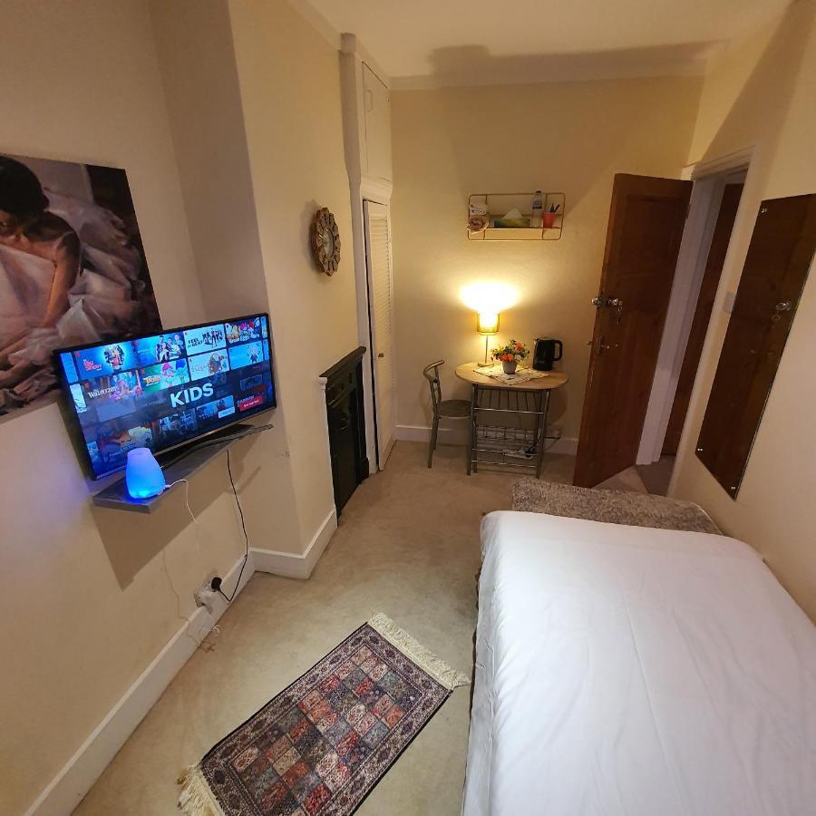 Monalisa Single Room Near Edgware Station المظهر الخارجي الصورة