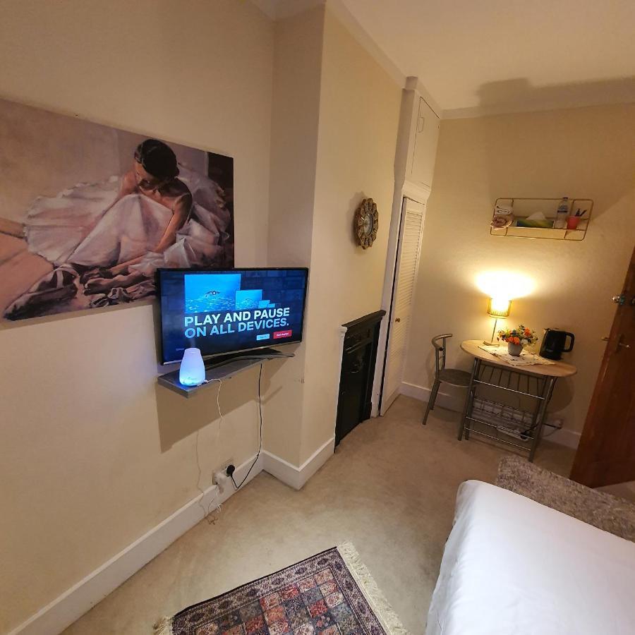 Monalisa Single Room Near Edgware Station المظهر الخارجي الصورة